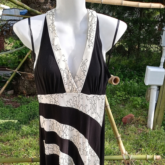 A.BYER Black & Cream Asymmetrical hem line Halter Tie Open Back  L - Picture 5 of 11